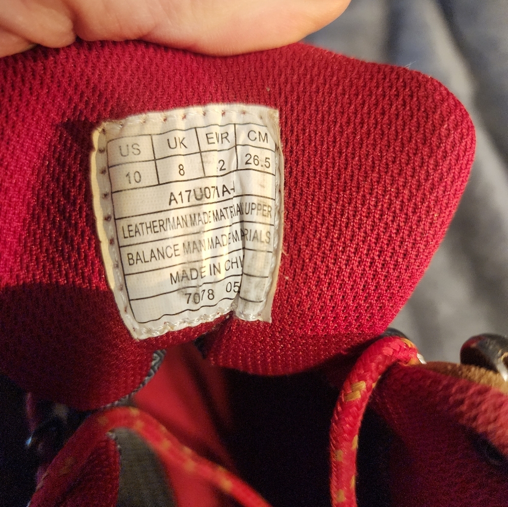 BearPaw Tan and Red Women' Boots 10M - Picture 6 of 8